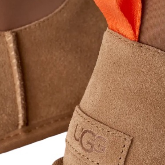 UGG Classic Mini Dipper Suede boots in the color Chestnut Size 7 NWT - Picture 3 of 16